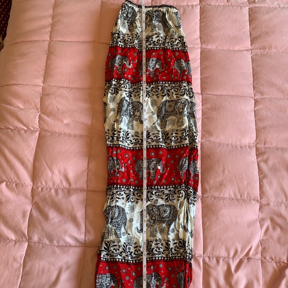 Thai yoga pants